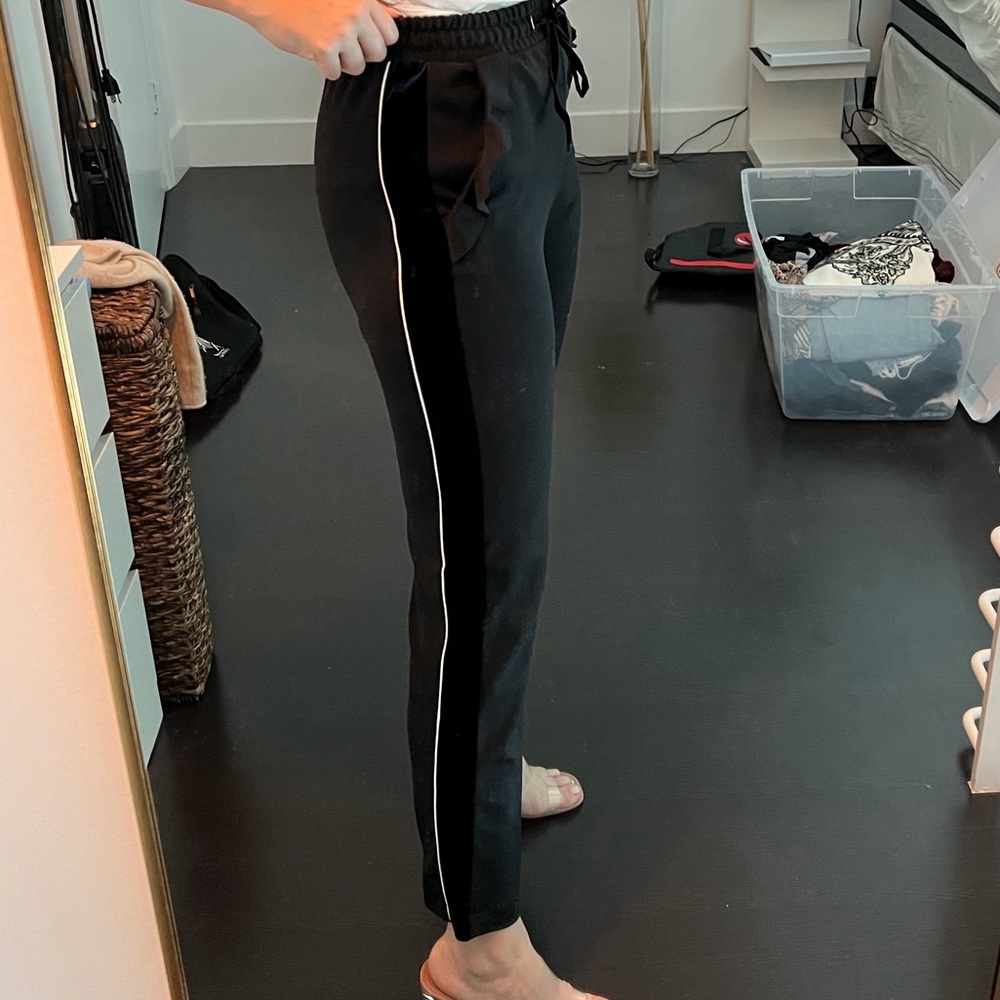MAJE dress pants with ruffled pockets